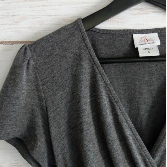 Oh Baby by Motherhood v-neck tee sz small - Picture 3 of 4